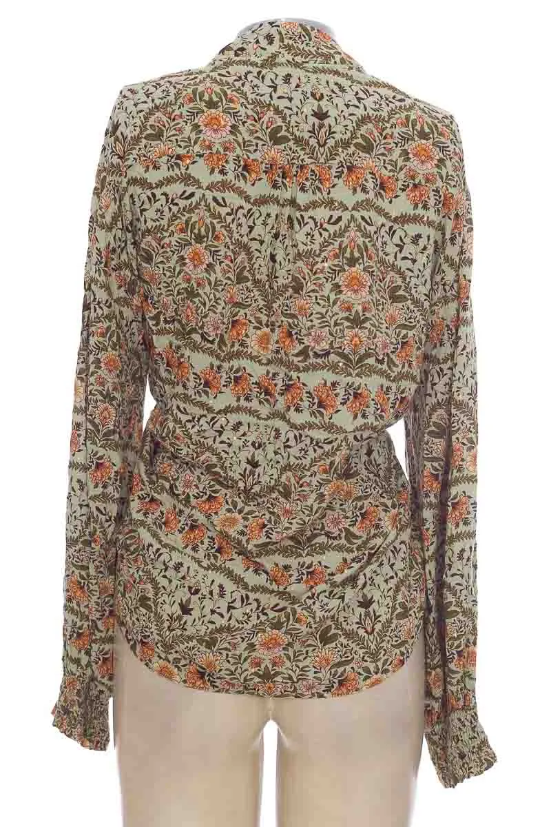BLUSA COLOR VERDE  STUDIO F