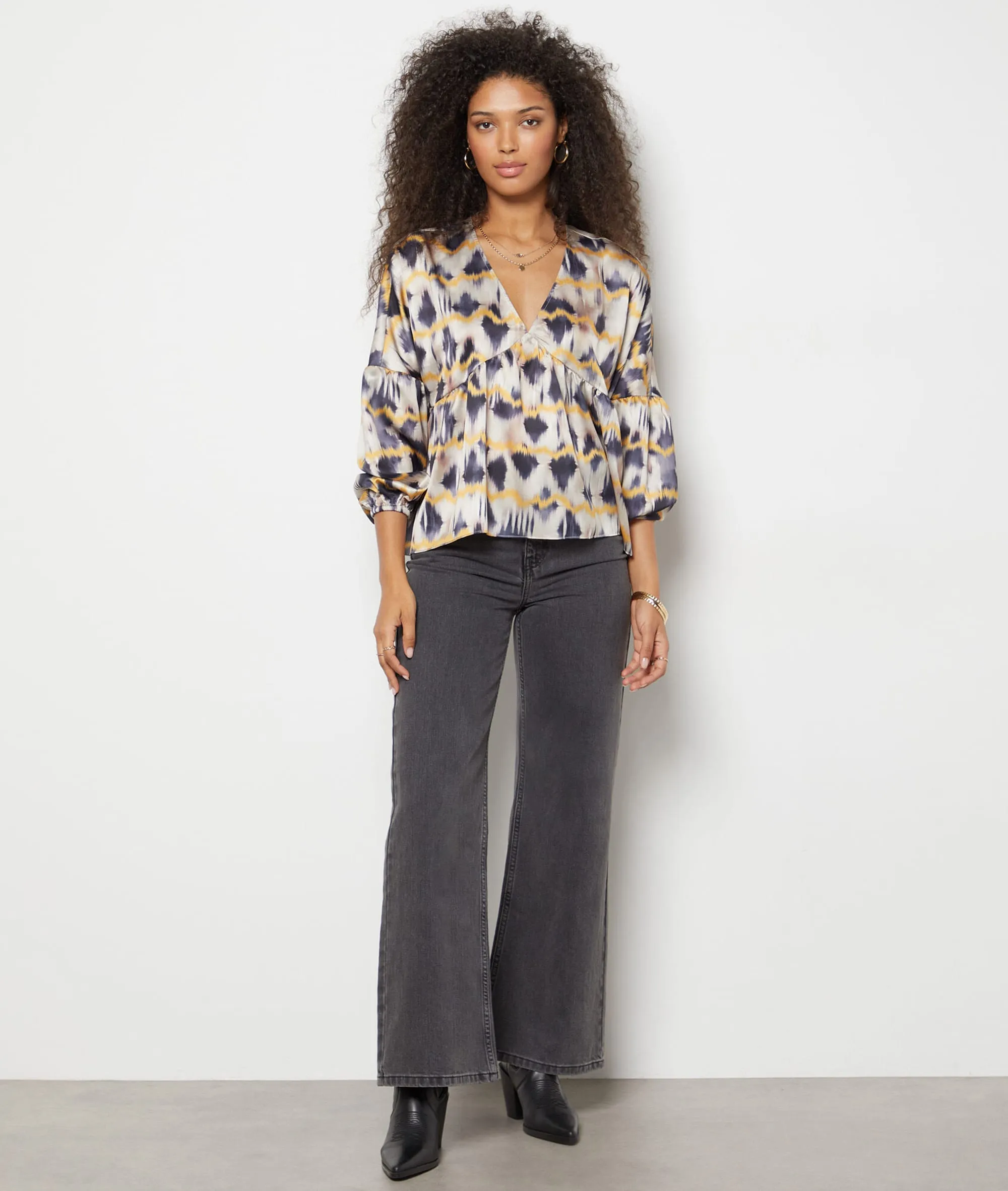 BLUSA SATINADA ESTAMPADA NENA MULTICOLORE  ETAM