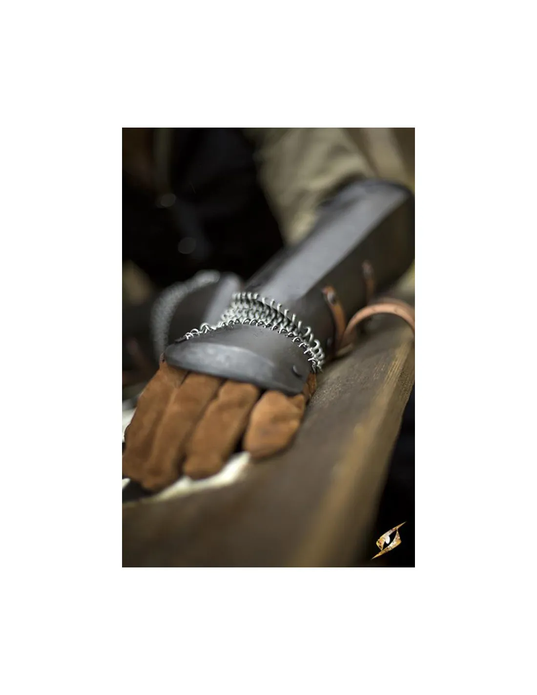 Brazaletes medievales Bazuband acabado oscuro, Epic Armoury