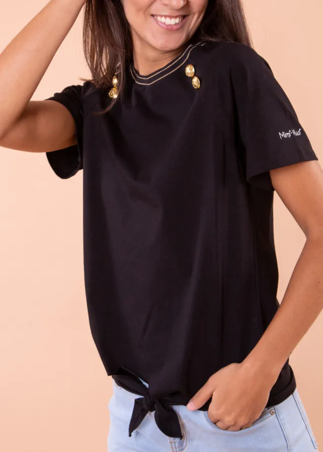 Camiseta negra filo dorado Botones