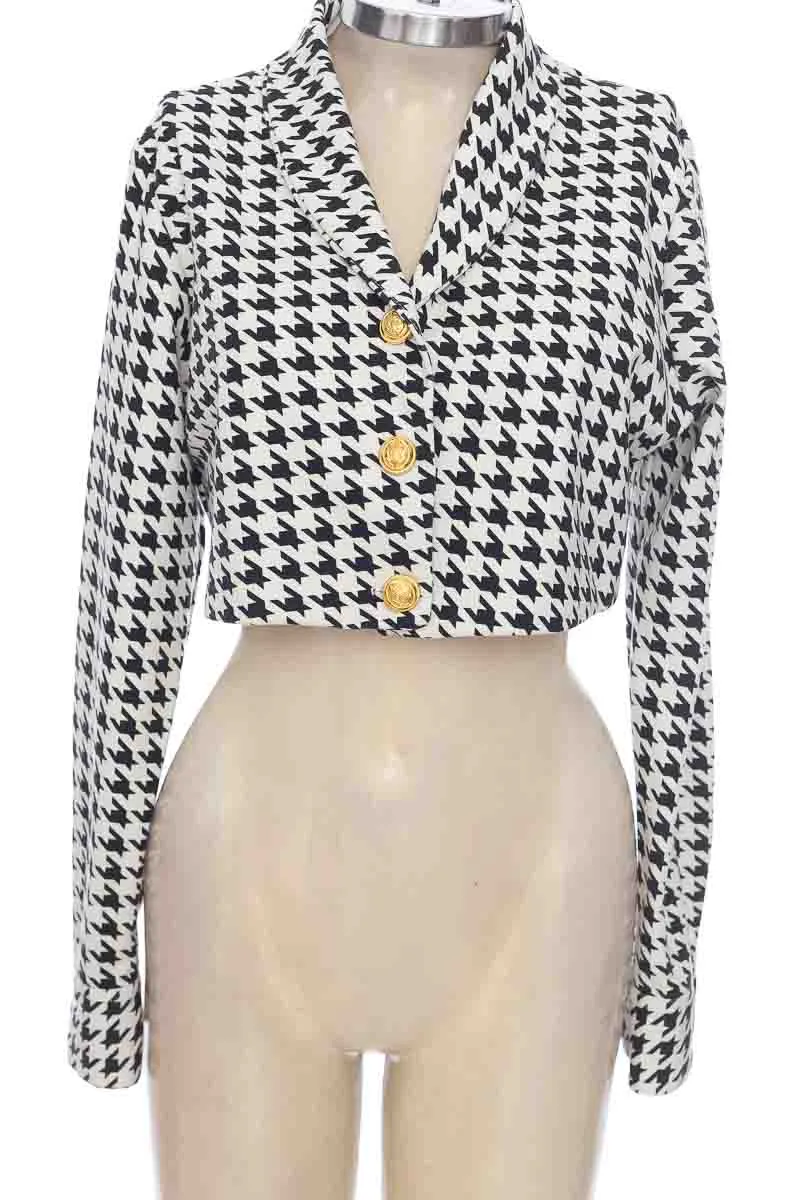 CHAQUETA / ABRIGO COLOR BLANCO  C.A.Z.Z.ú