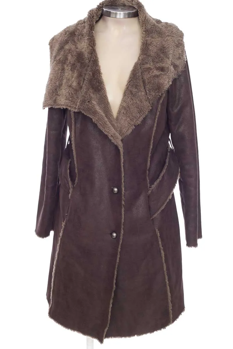 CHAQUETA / ABRIGO COLOR CAFé  XUSS