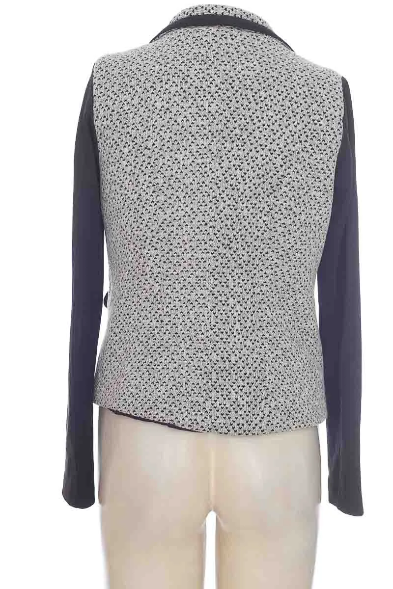 CHAQUETA / ABRIGO COLOR GRIS  FDS