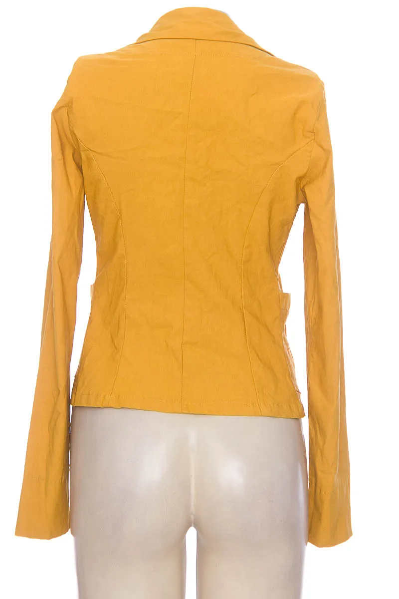 CHAQUETA / ABRIGO COLOR MOSTAZA  CLOSEANDO