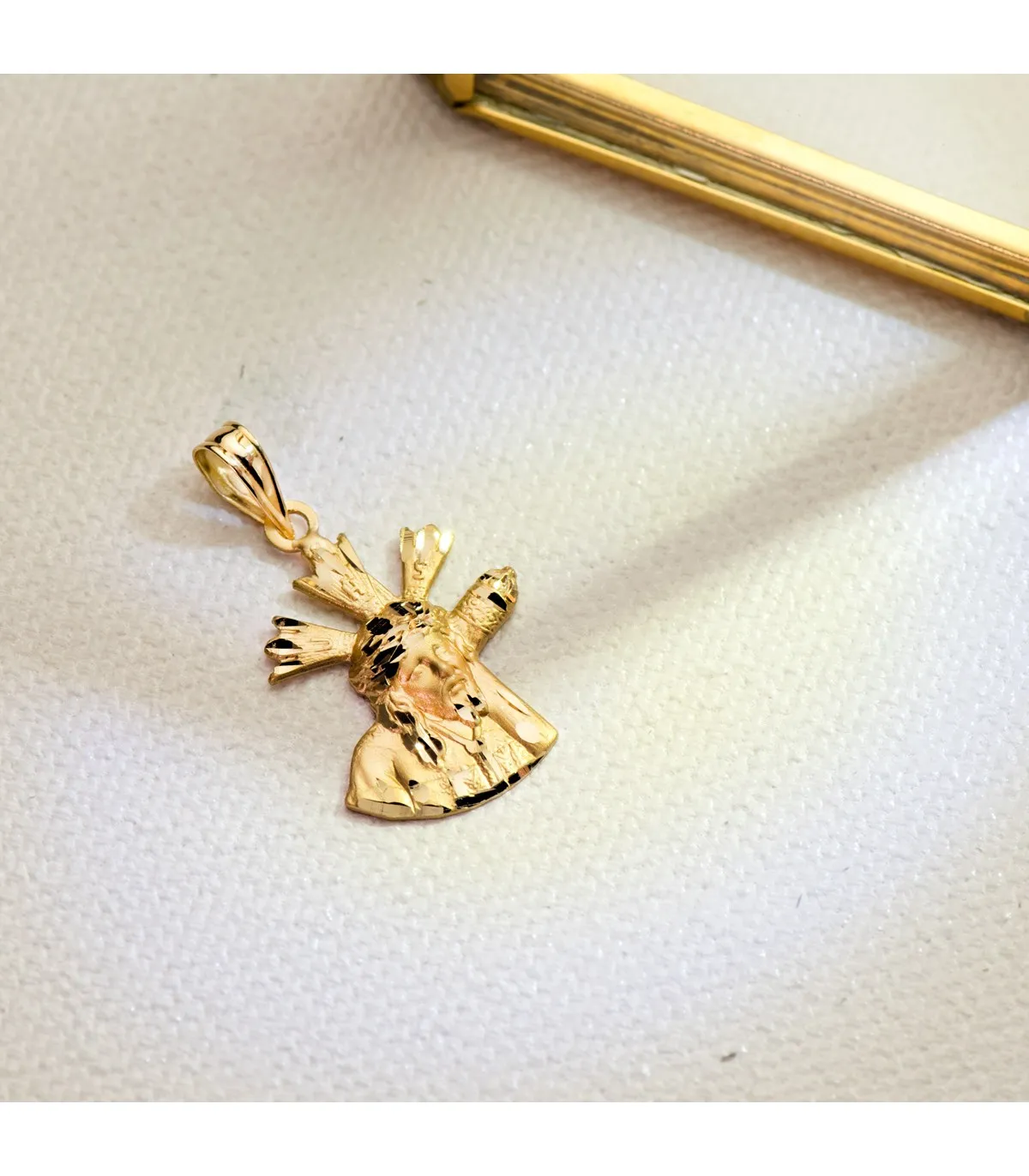 Cristo del Gran Poder Silueta Oro 18K 20mm
