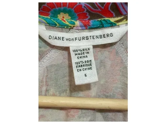 Diane Von Furstenberg Vestido cruzado de seda Attica Castaño Multicolor 