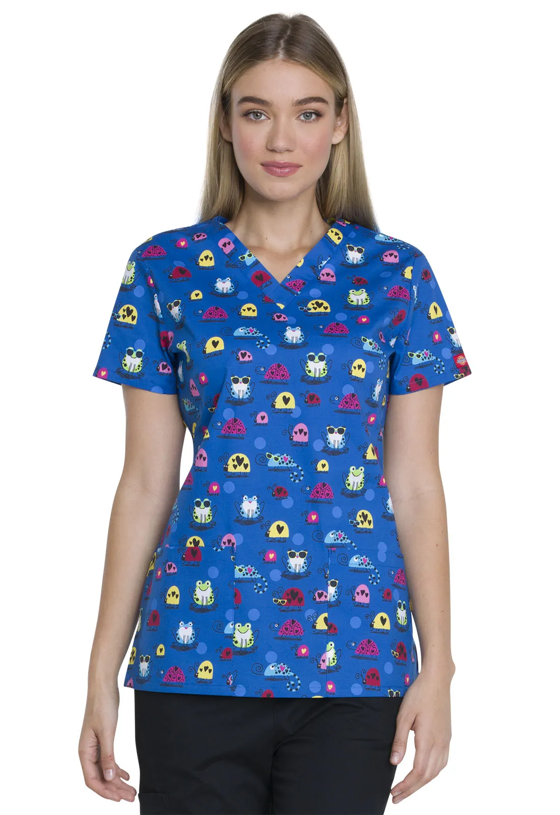 DICKIES VNECK TOP IN COOL BUGS