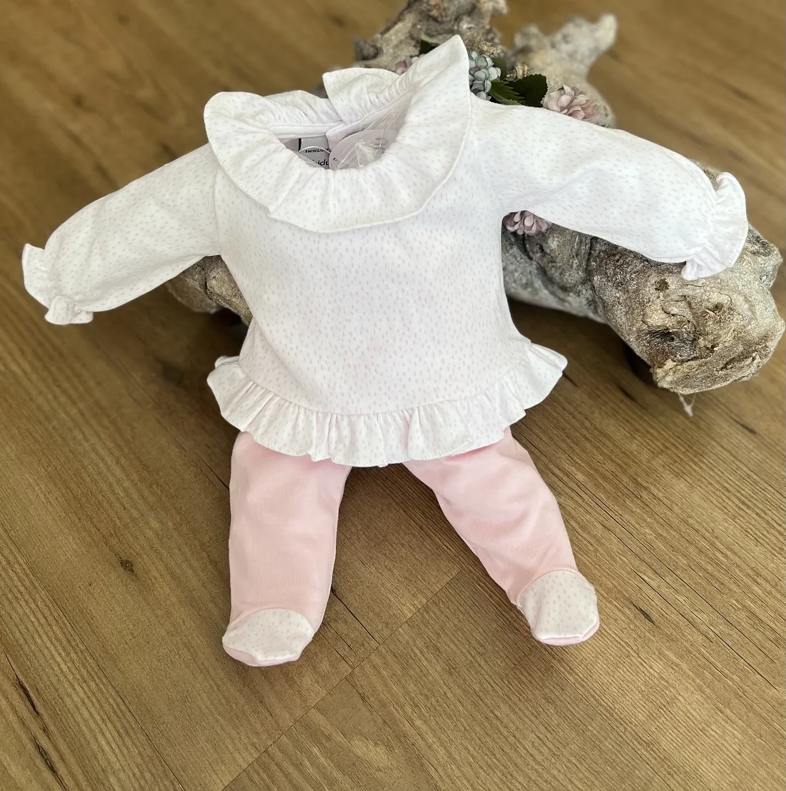 Doublet and leggings set Pluvia Collection. ruffle neck