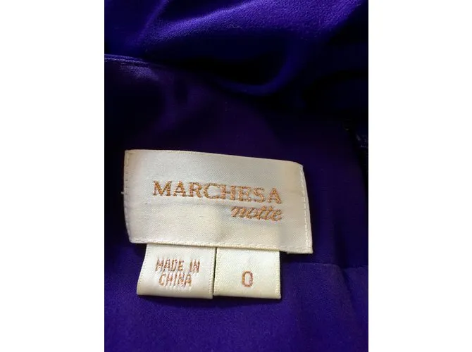 Marchesa Seda gasa y bola de organza. Púrpura 