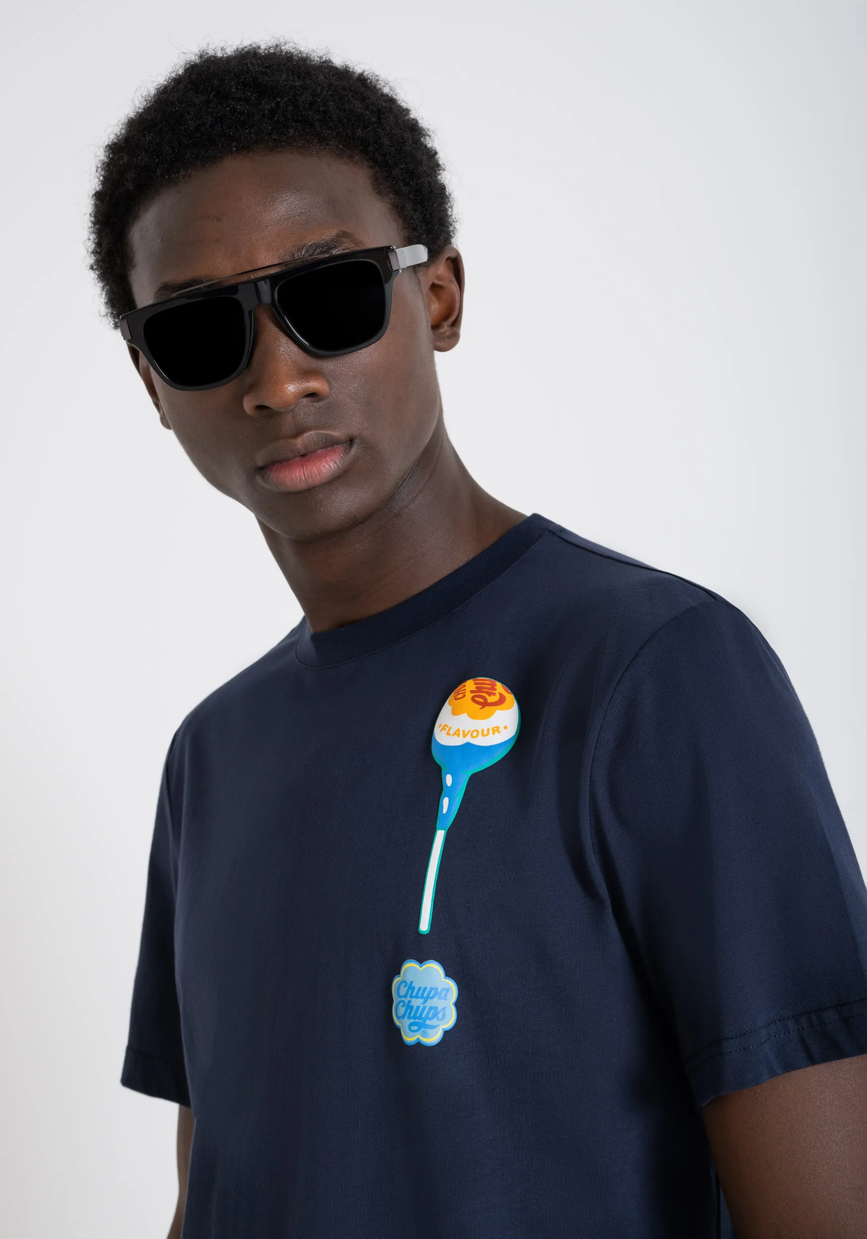 REGULAR FIT TSHIRT IN COTTON WITH RAISED MATTE PLASTIC PRINT AND SPONGE EFFECT